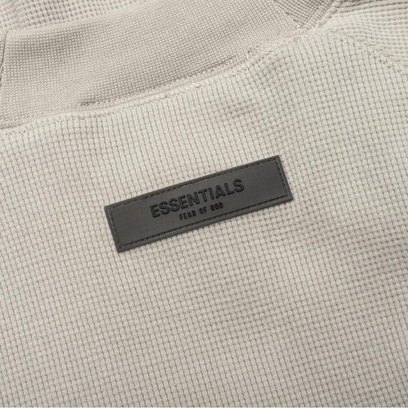 Essentials Fear Of God Short Sleeve Waffle Sweatshirt Large NWT (Oversized) - Picture 3 of 15